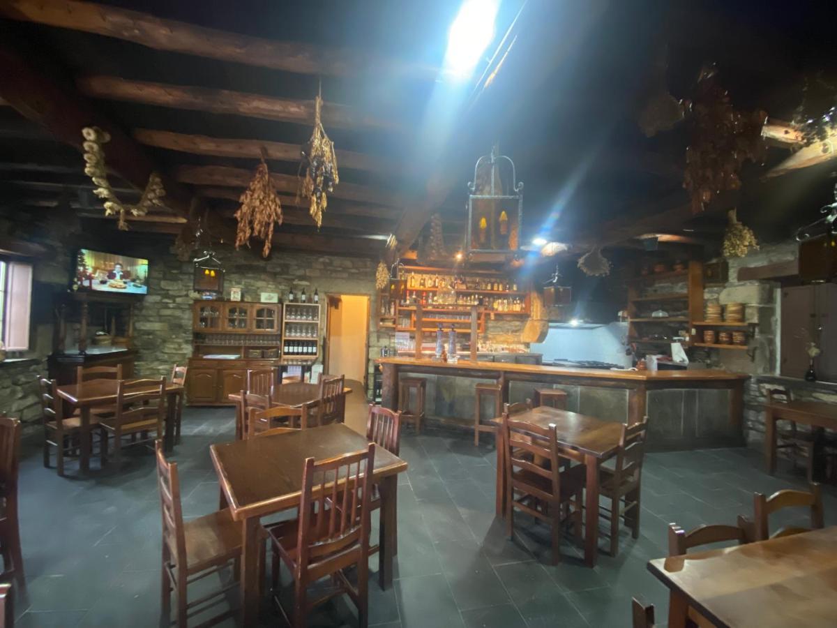 מלון O Cebrero La Venta Celta מראה חיצוני תמונה